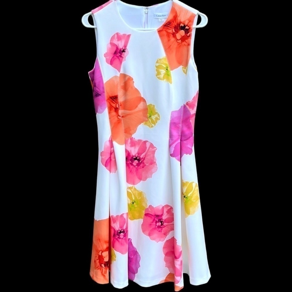 Like New Calvin Klein Floral Scuba Dress